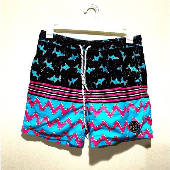 Since Maui swimming trunk novelty sharks waves pockets summer beach men’… - Picture 1 of 8